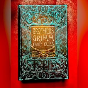 GRIMM Fairytales Book Anthology of classic tales ✨